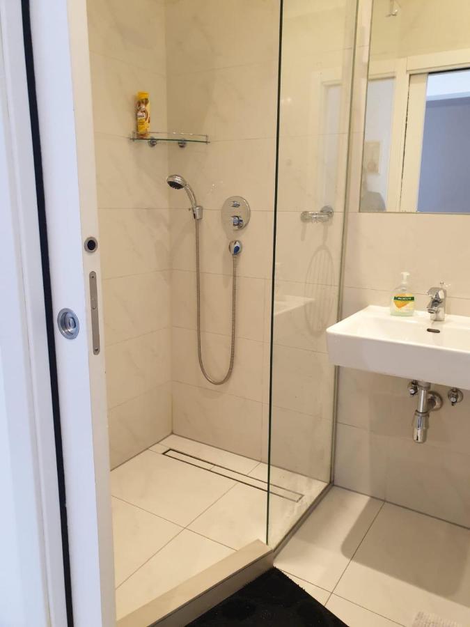 וינה Deluxe Apartment 5P Mm A מראה חיצוני תמונה